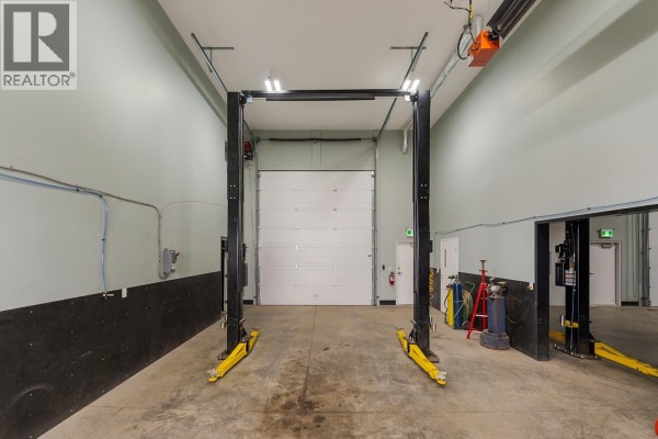 2050 Hart Highway, Prince George, BC, photo 2