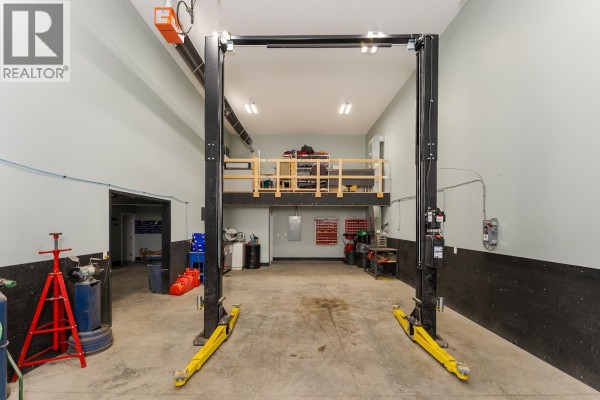 2050 Hart Highway, Prince George, BC, photo 3