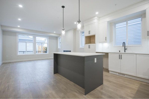 20516 76a Avenue, Langley, BC V2Y3T1 Photo 4