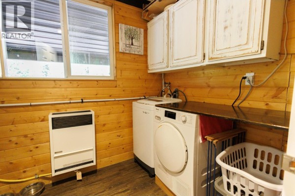 Laundry room - 20519 16 Highway, Terrace, BC V0J1G0 Photo 5