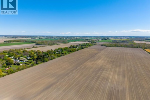2053 London Line, Sarnia, ON N7T7H2 Photo 4