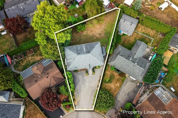 20543 50a Avenue, Langley, BC V3A6X3 Photo 4