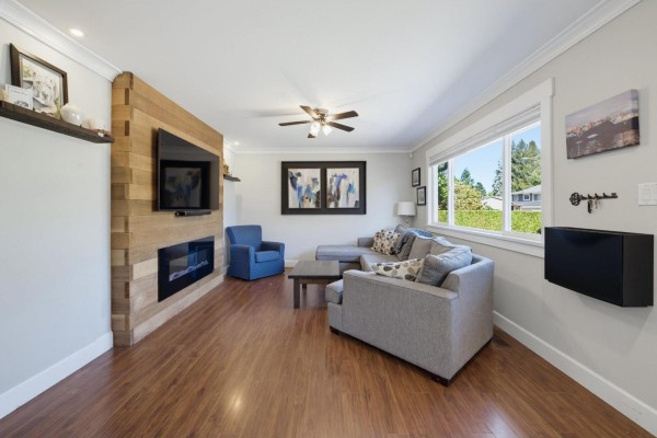 20544 50a Avenue, Langley, BC V3A6Z2 Photo 4