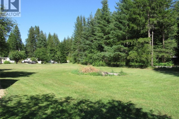 2057 Loff Road, Castlegar, BC V1N4N2 Photo 4