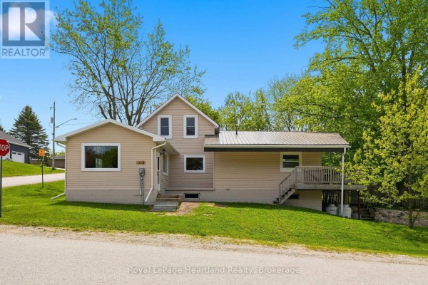 2058 James Street, Howick, ON, photo 2