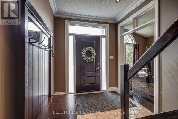 Office - 2058 Westpoint Heights, London South, ON N6P0A3 Photo 4