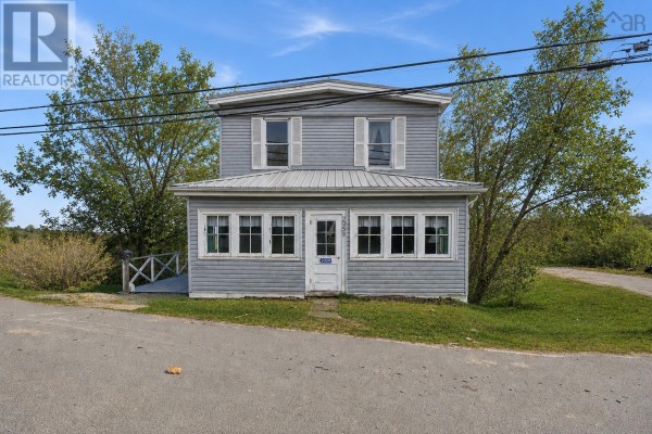 Porch - 2059 224 Highway, Shubenacadie East, NS B0N2H0 Photo 5