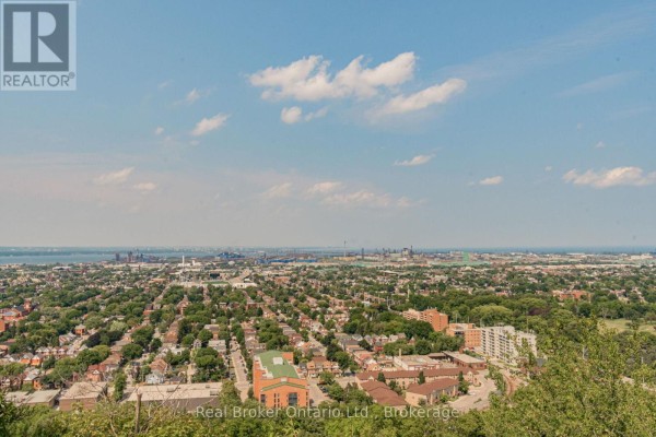 205c - 5 East 36th Street, Hamilton, ON, photo 2