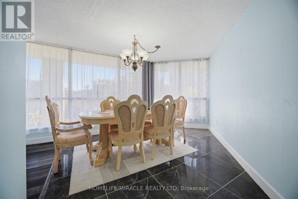 Dining room - 206 - 1 Rowntree Road, Toronto, ON M9V5G7 Photo 2