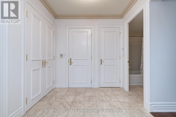 206 - 10 Old York Mills Road, Toronto, ON, photo 2