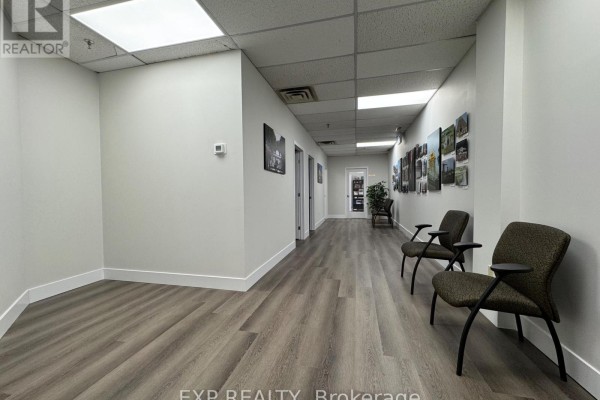 206 - 101 Cherryhill Boulevard, London North, ON N6H4S4 Photo 4