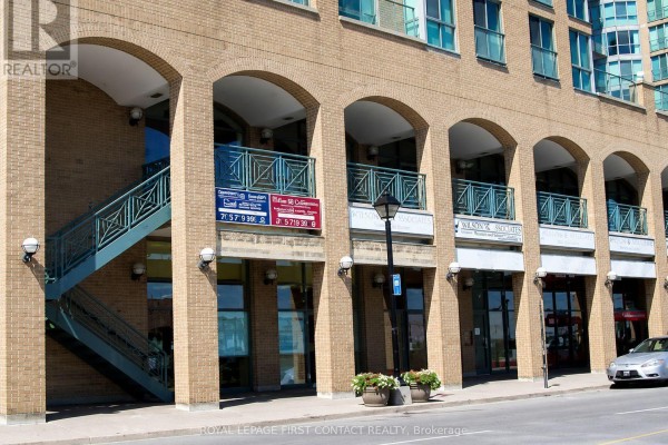 206 - 140 Dunlop Street E, Barrie, ON, photo 2