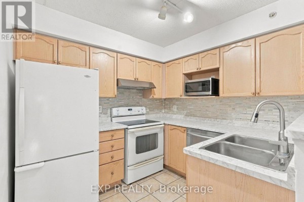 Den - 206 - 1440 Bishops Gate, Oakville, ON L6M4M9 Photo 4