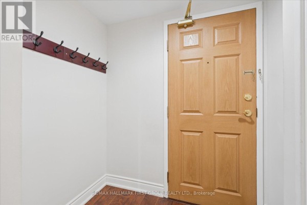 Living room - 206 - 2 Westney Road N, Ajax, ON L1T3H3 Photo 4