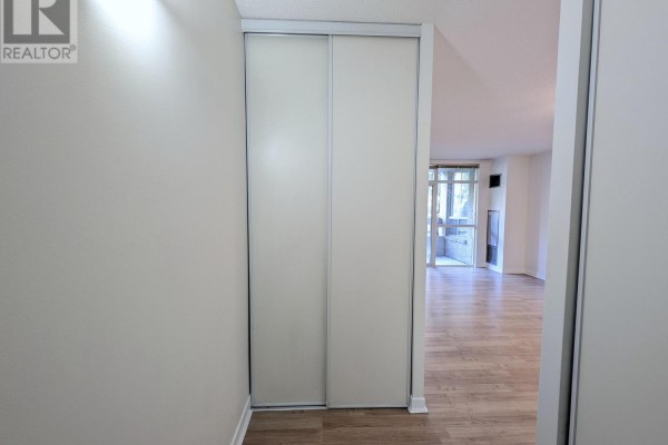 206 - 284 Bloor Street W, Toronto, ON, photo 2