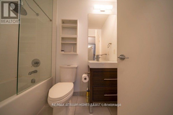 206 - 66 Forest Manor Road, Toronto, ON M2J0B7 Photo 4
