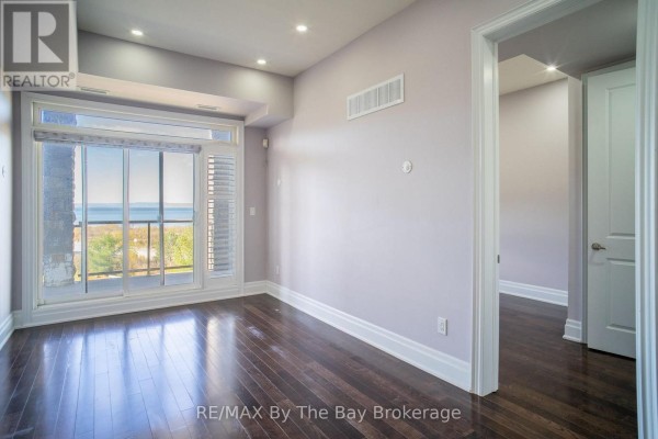 Bedroom - 206 - 764 River Road E, Wasaga Beach, ON L9Z2M7 Photo 4