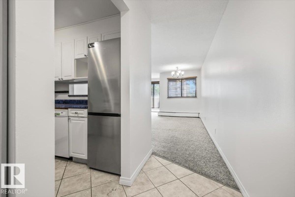 Kitchen - #206 10148 118 St Nw, Edmonton, AB T5K1Y4 Photo 3