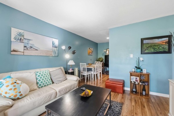206 10468 148 Street, Surrey, BC, photo 2