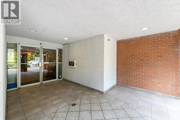 206 1154 Westwood Street, Coquitlam, BC V3B7J1 Photo 3