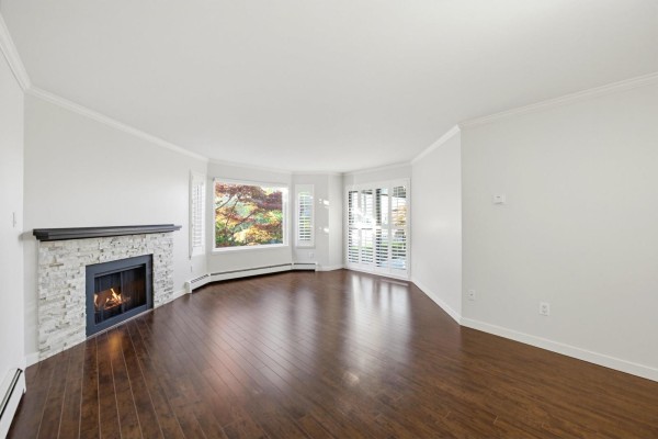 206 15300 17 Avenue, Surrey, BC V4A8Y6 Photo 4