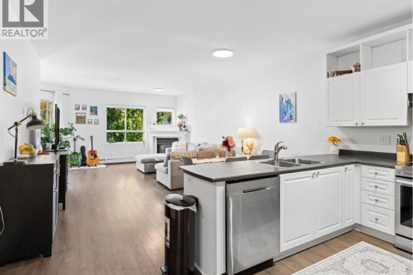 206 2109 Rowland Street, Port Coquitlam
