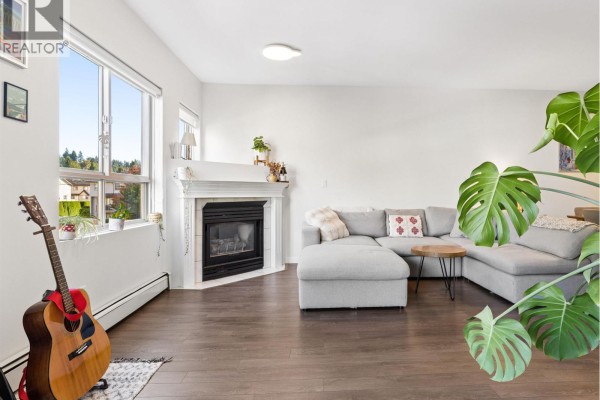 206 2109 Rowland Street, Port Coquitlam, BC V3C6J4 Photo 4