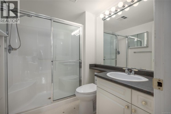 Bathroom - 206 24 Prideaux St, Nanaimo, BC V9R2M4 Photo 4