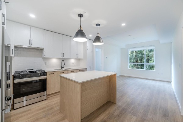 206 27249 Aldergrove Town Centre Drive, Langley, BC V4W3N7 Photo 4