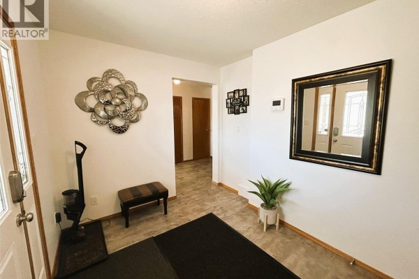 Dining room - 206 2nd Street W, Carrot River, SK S0E0L0 Photo 4