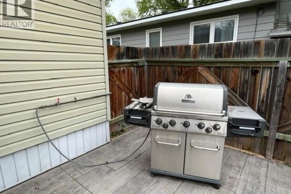 2pc Bathroom - 206 3rd Avenue W, Canora, SK S0A0L0 Photo 5