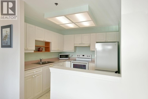 206 5711 Mermaid Street, Sechelt, BC V7Z0J6 Photo 5