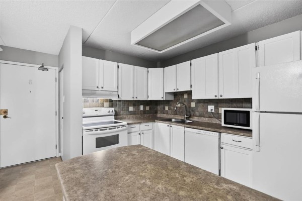 4pc Bathroom - 206 710 Kenaston Boulevard, Winnipeg, MB R3N1Y3 Photo 5