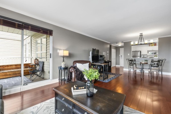206 9763 140 Street, Surrey, BC, photo 3