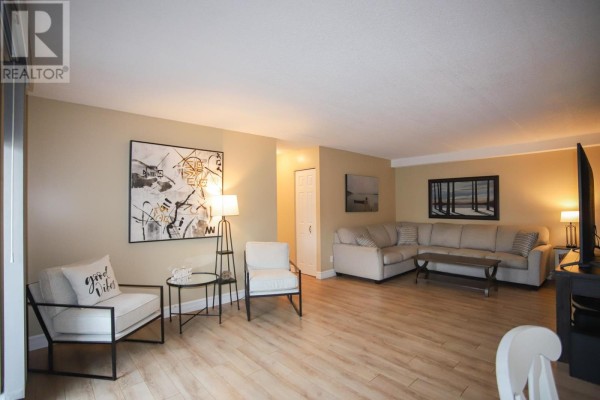 206 Breton Rd # 7, Sault Ste  Marie, ON, photo 3