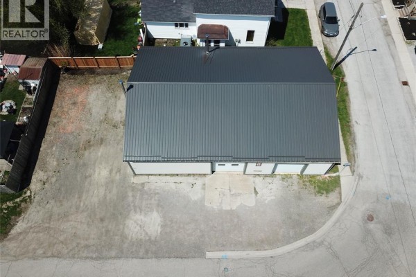 206 Elizabeth Street, Wallaceburg, ON N8A4H9 Photo 2