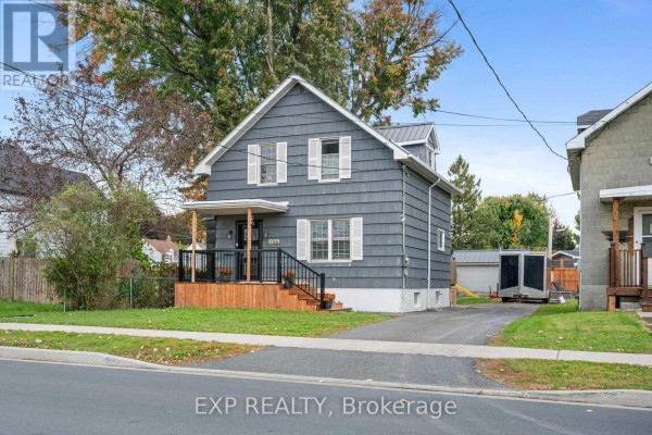 206 Fifth Street W, Cornwall