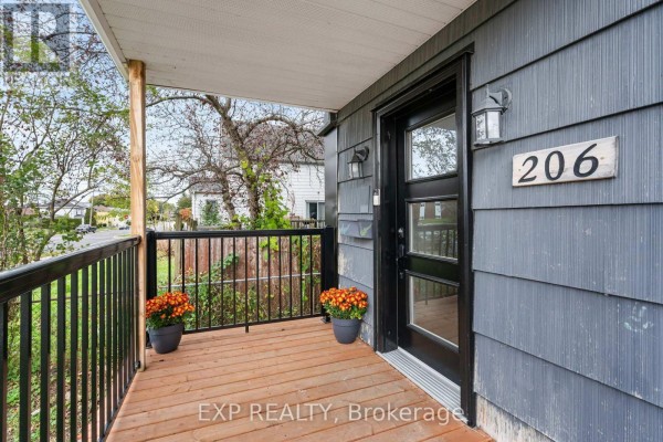 206 Fifth Street W, Cornwall, ON K6J2V1 Photo 4