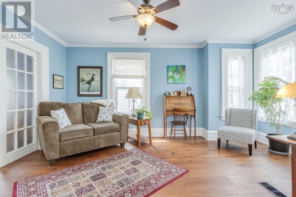 3pc Bathroom - 206 Fox Street, Lunenburg, NS B0J2C0 Photo 4