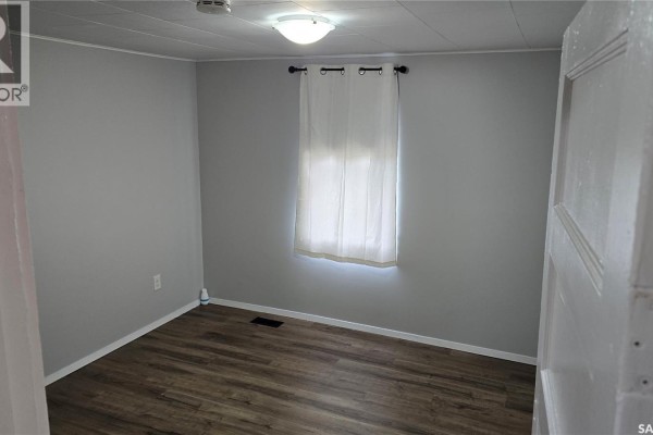 Bedroom - 206 Irvine Street, Cut Knife, SK S0M0N0 Photo 4