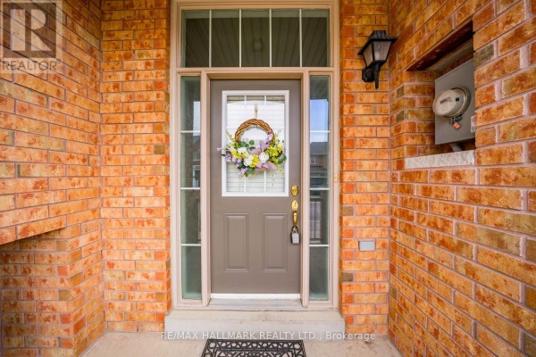 206 Lageer Drive, Whitchurch Stouffville, ON, photo 3