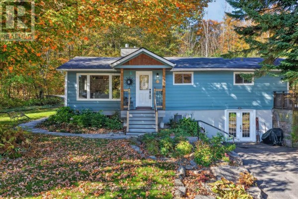 Residential for sale at 206 Lakewood Park Road, Huntsville, ON - MLS® efWe1Q