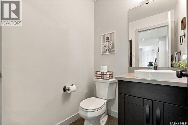 2pc Bathroom - 206 Parkview Cove, Osler, SK S0K3A0 Photo 4