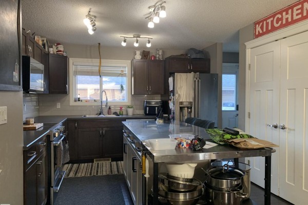 Primary Bedroom - 206 Robinson Dr, Leduc, AB T9E0T5 Photo 4