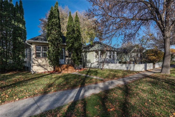 206 Rutland Street, Winnipeg