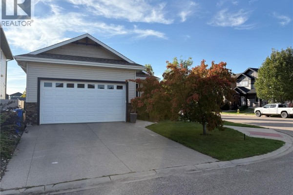 Kitchen - 206 Thauberger Road N, Regina, SK S4Y0C3 Photo 2