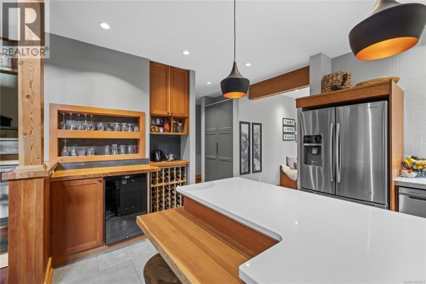 Mud room - 2060 Bel Oak Dr, Nanoose Bay, BC V9P9E9 Photo 5