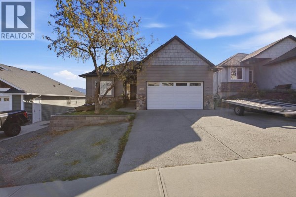 2060 Grasslands Boulevard, Kamloops