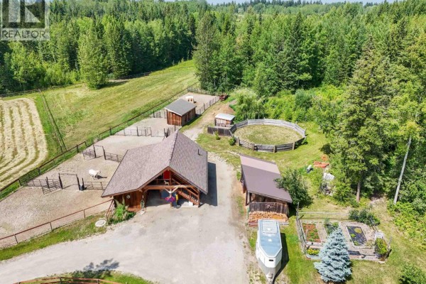 Kitchen - 2060 Hendry Road, Quesnel, BC V2J5G9 Photo 3