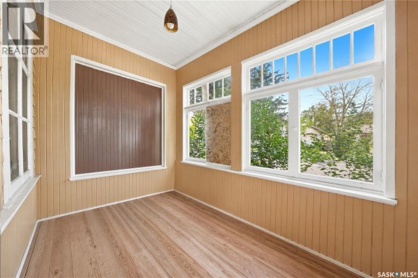4pc Bathroom - 2061 Queen Street, Regina, SK S4T4C2 Photo 4